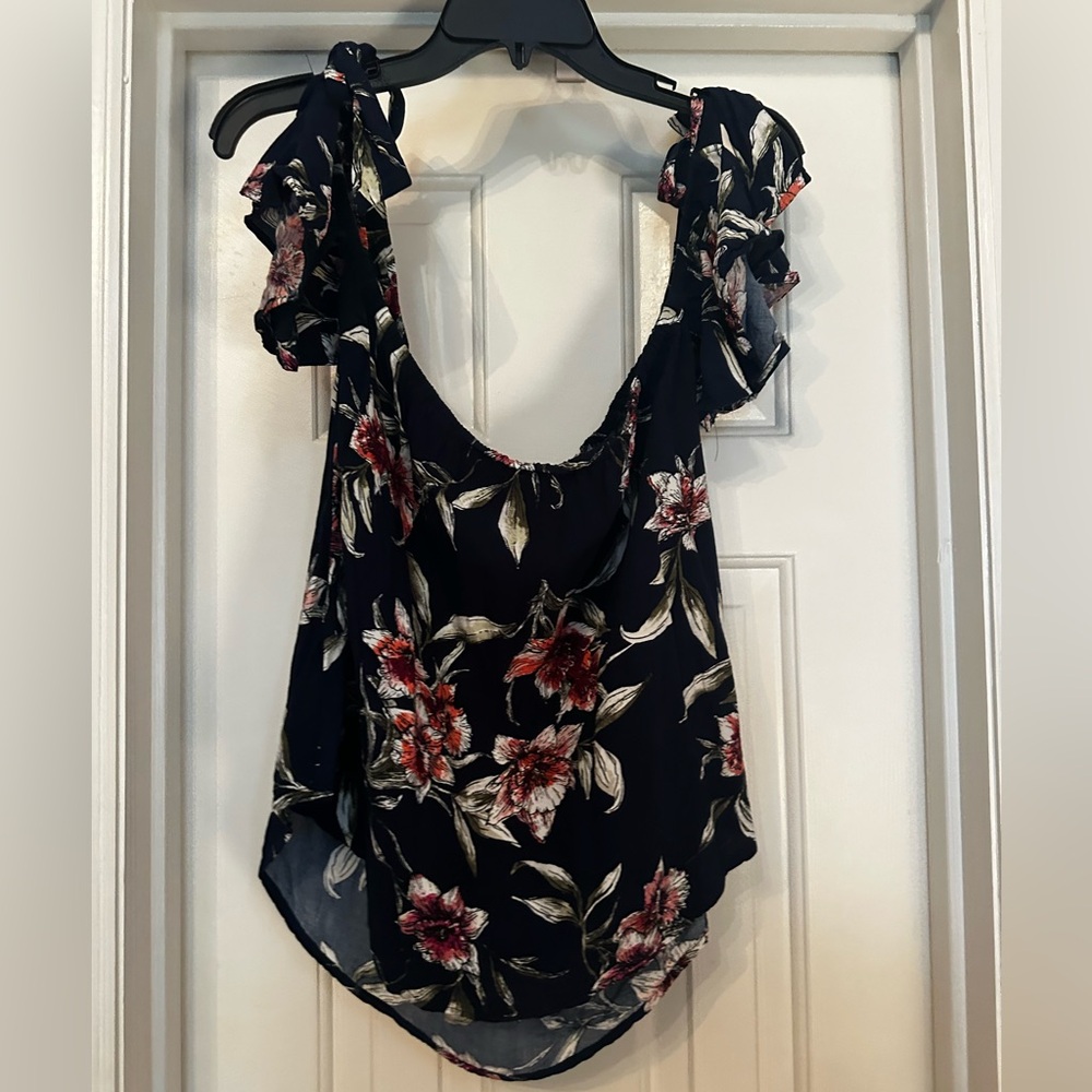 Off the Shoulder Tie Sleeve Top